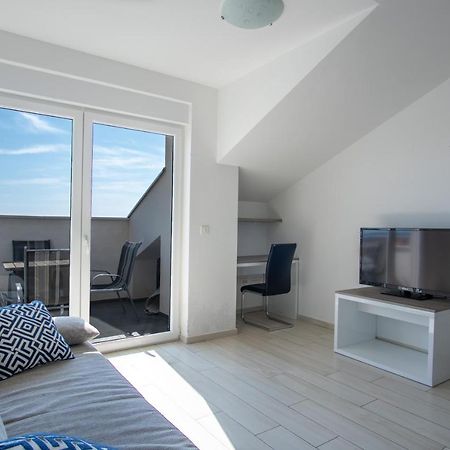 Novalja West Residence Eksteriør billede