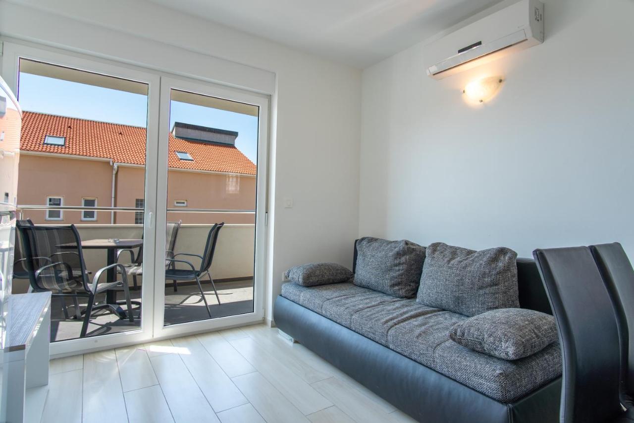 Novalja West Residence Eksteriør billede