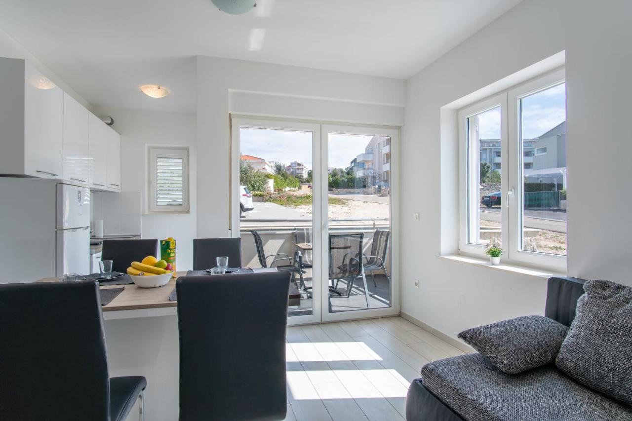 Novalja West Residence Eksteriør billede